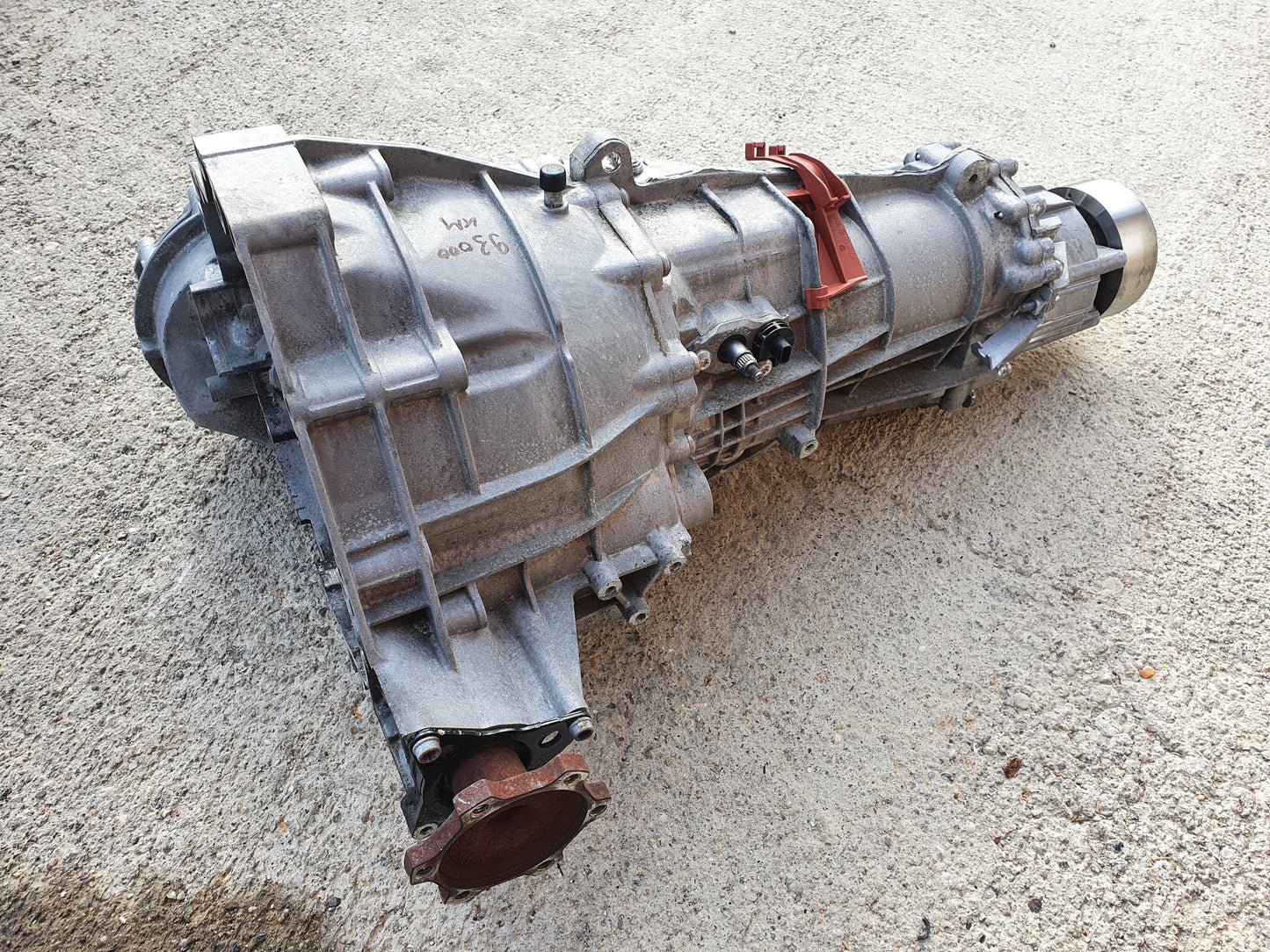 Menjalnik ročni quattro 2.0 TDI -AUDI- A4,A5,Q5-