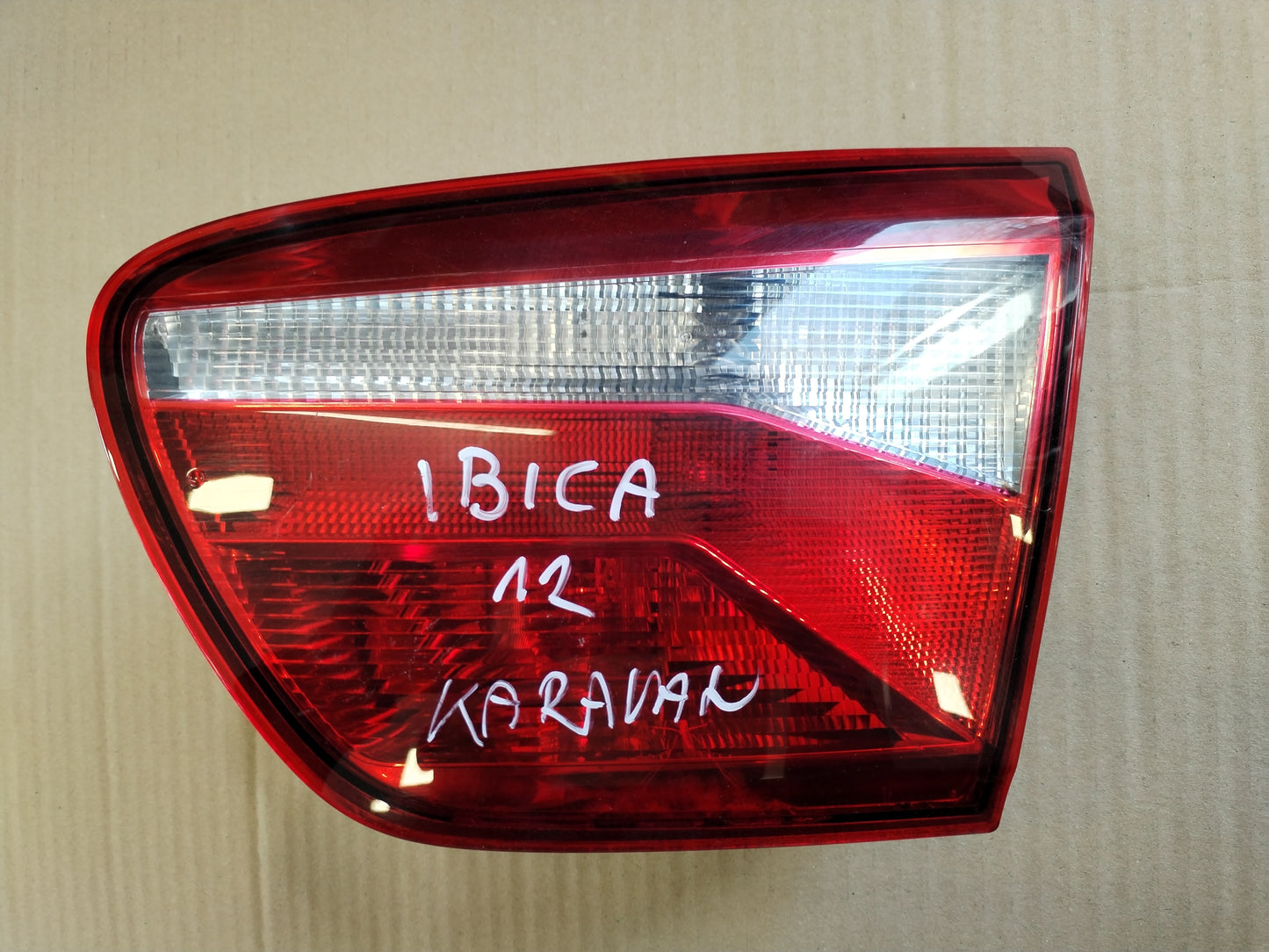 Žaromet zadnji desni - SEAT Karavan ibiza