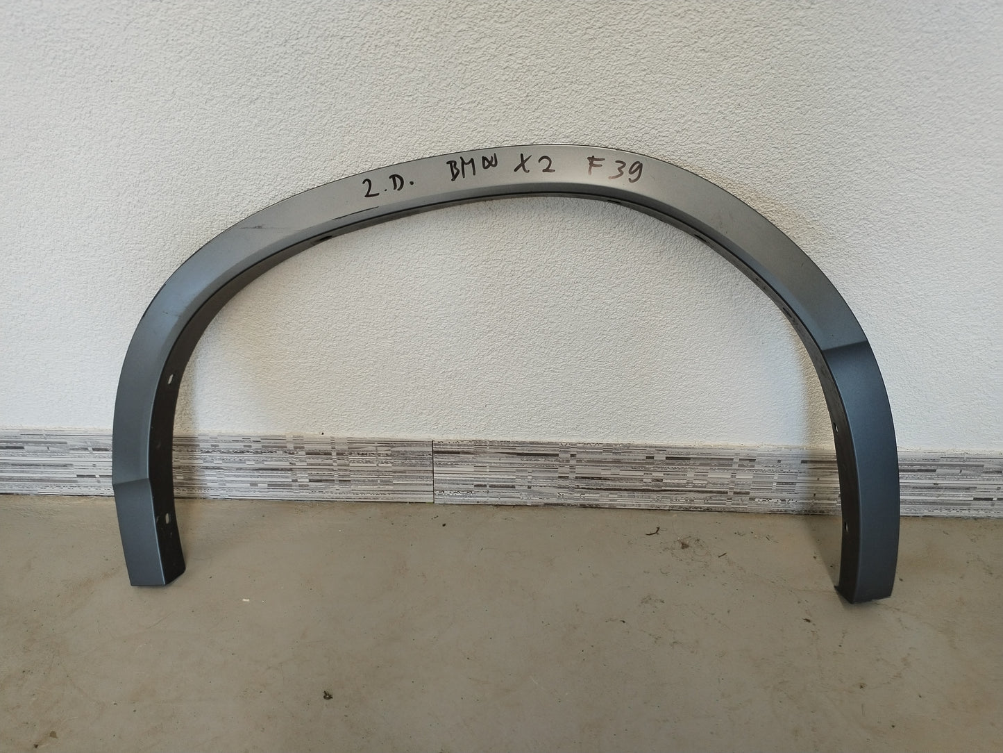 Fender trim rear right - BMW X2 F39