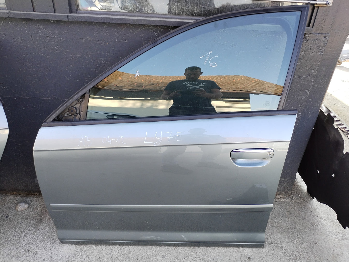 Front left door - Audi A3 8P Sportback