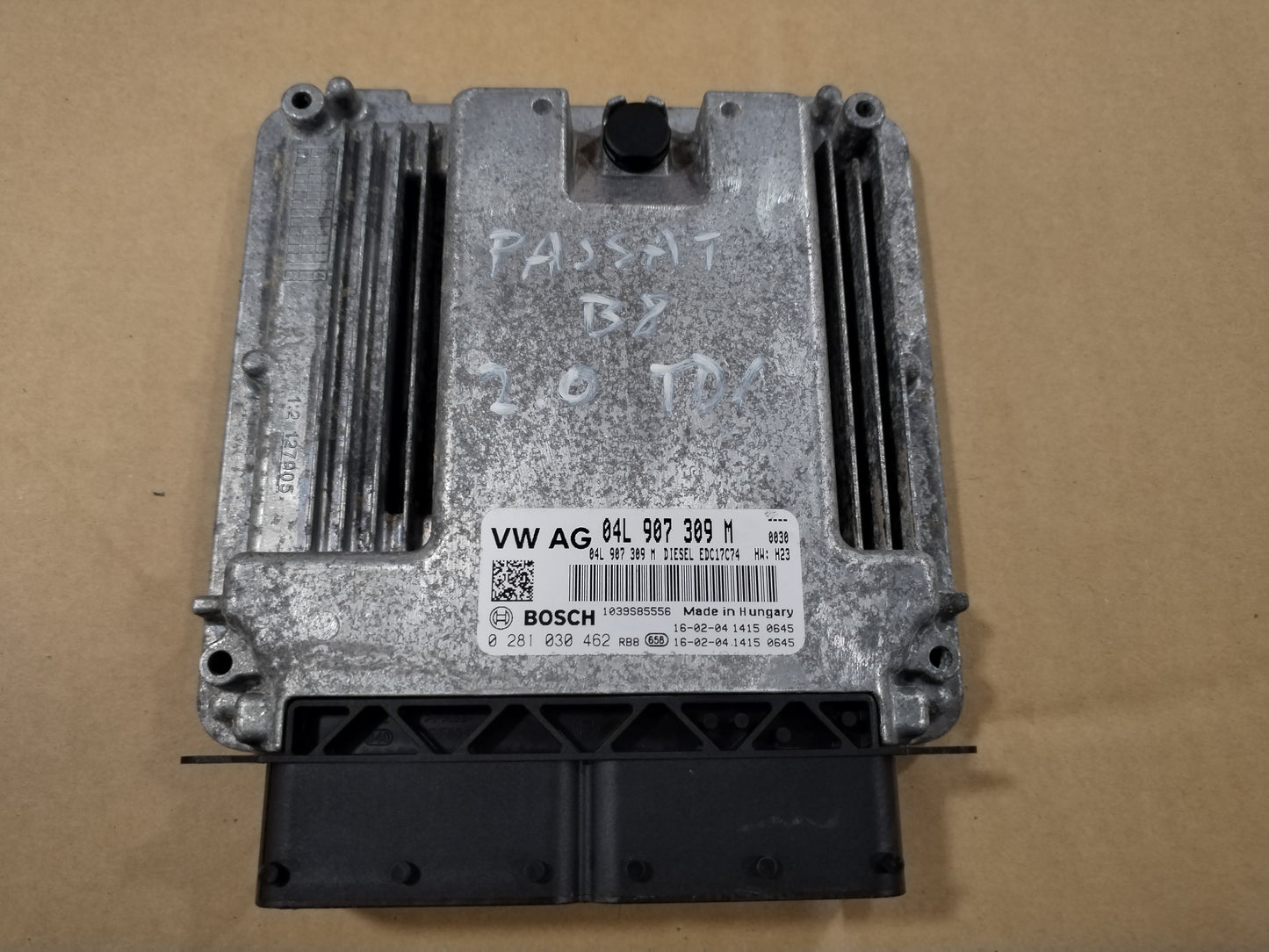 Motorni računalnik - 2.0 Tdi - VW SEAT SKODA AUDI