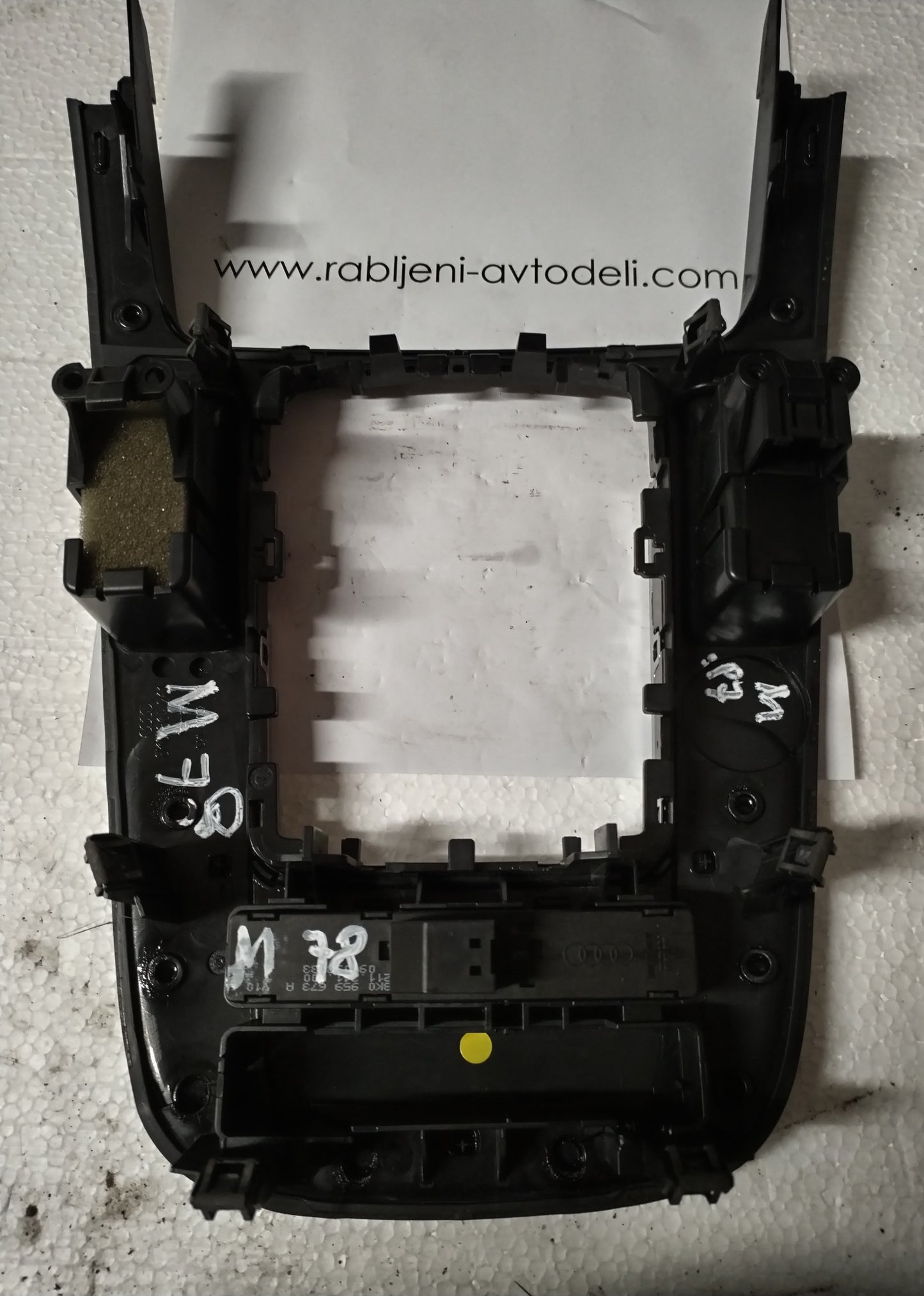 Konzola - Audi A4, A5, Q5