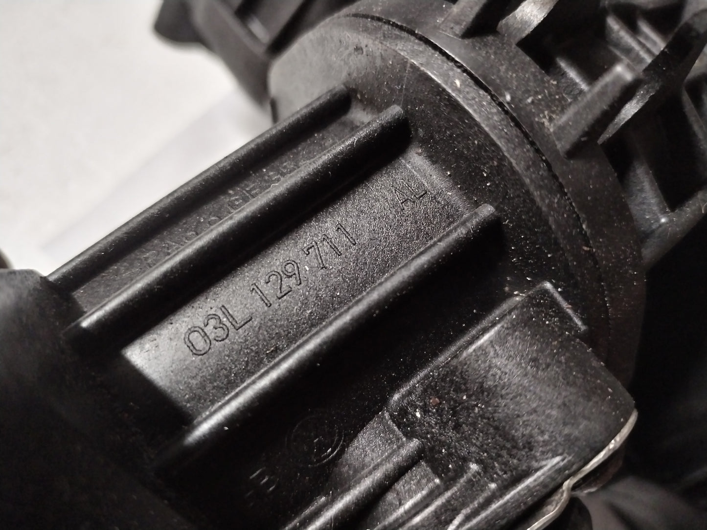 Sesalni kolektor - 1.6 TDI CAY VW - SEAT SKODA AUDI