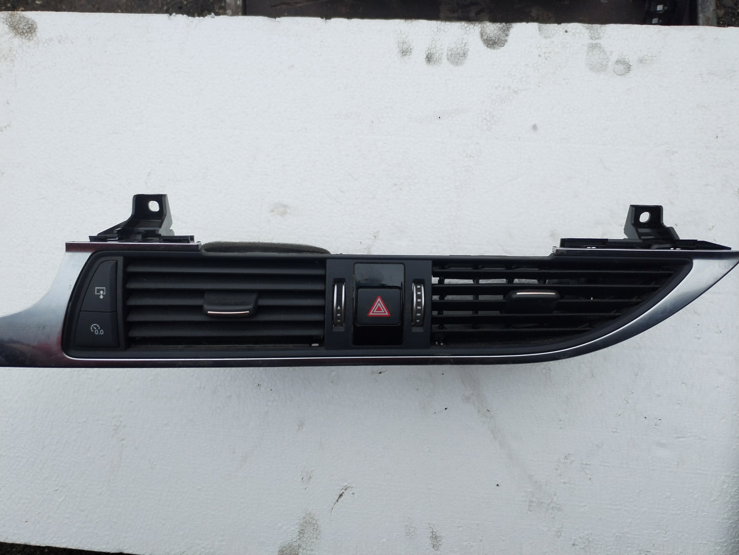 Zračnik ventilacije -AUDI A6 4G