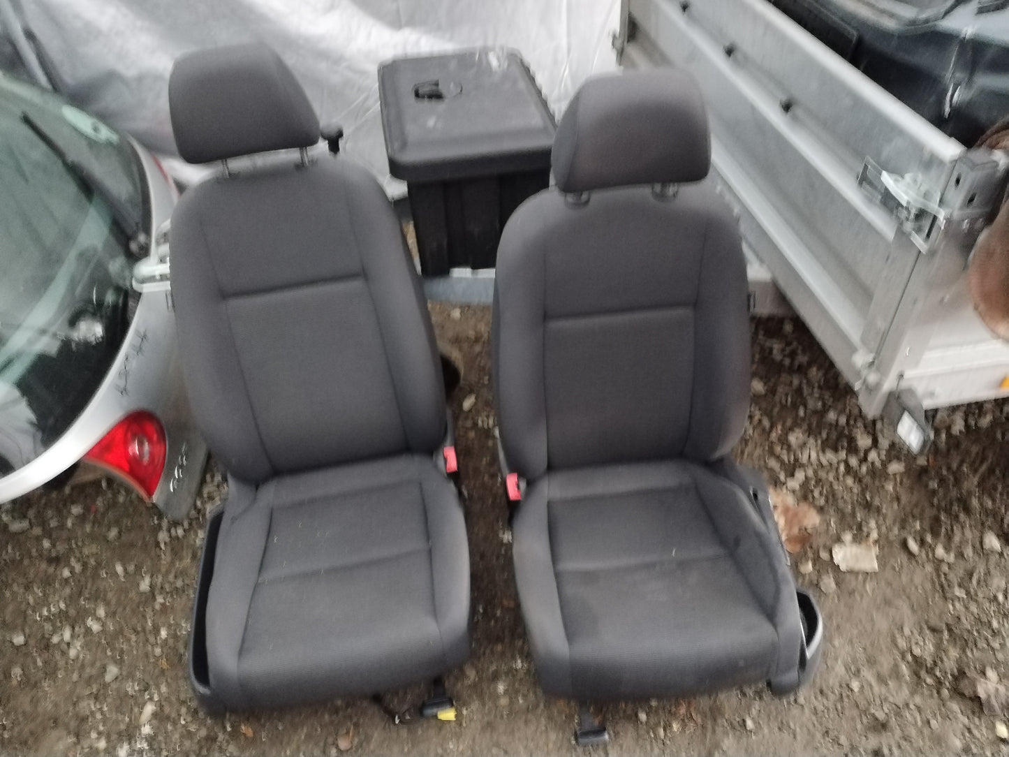 Front seats - VW GOLF PLUS