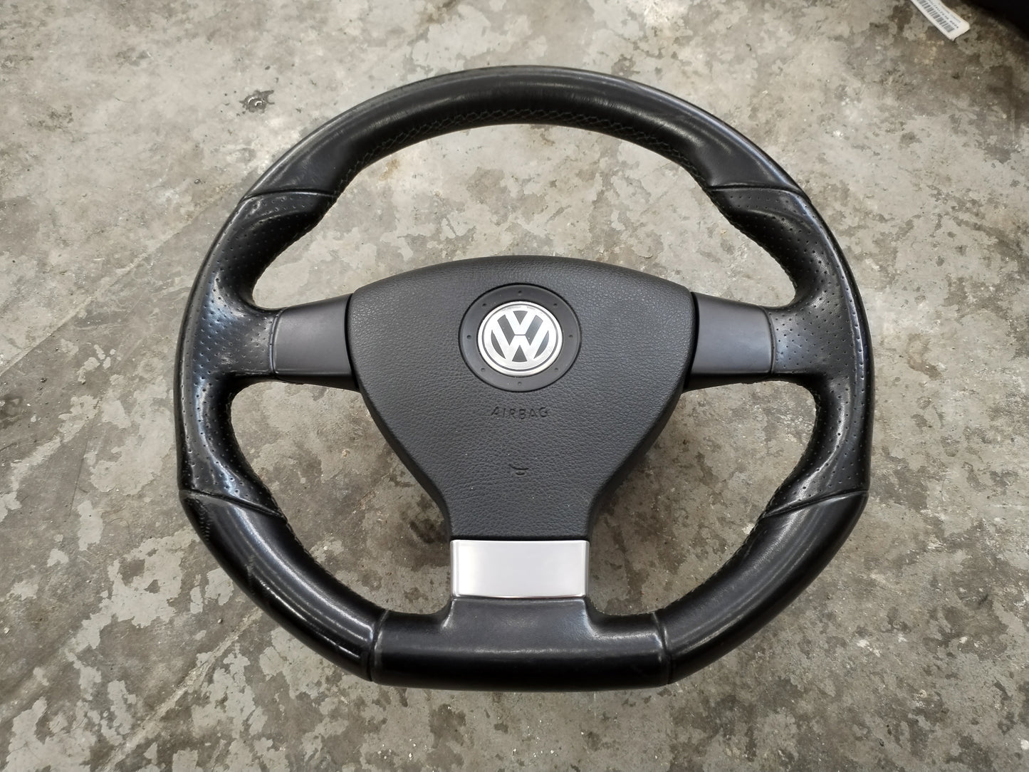 Steering wheel -VW-