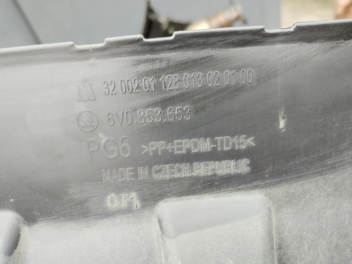 Maska -ŠKODA FABIA III