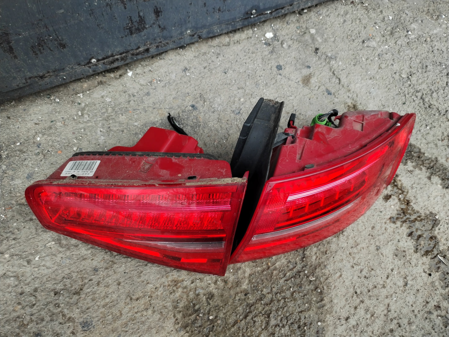 Zadnji žarometi Led -AUDI A4 B8 Lift LIMO