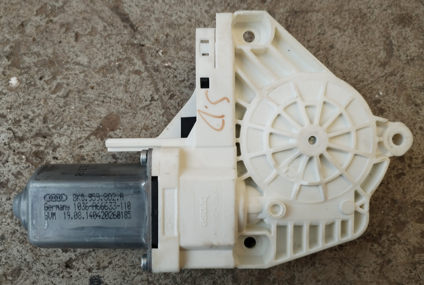 Motorček stekla -AUDI- A4,A5,A6