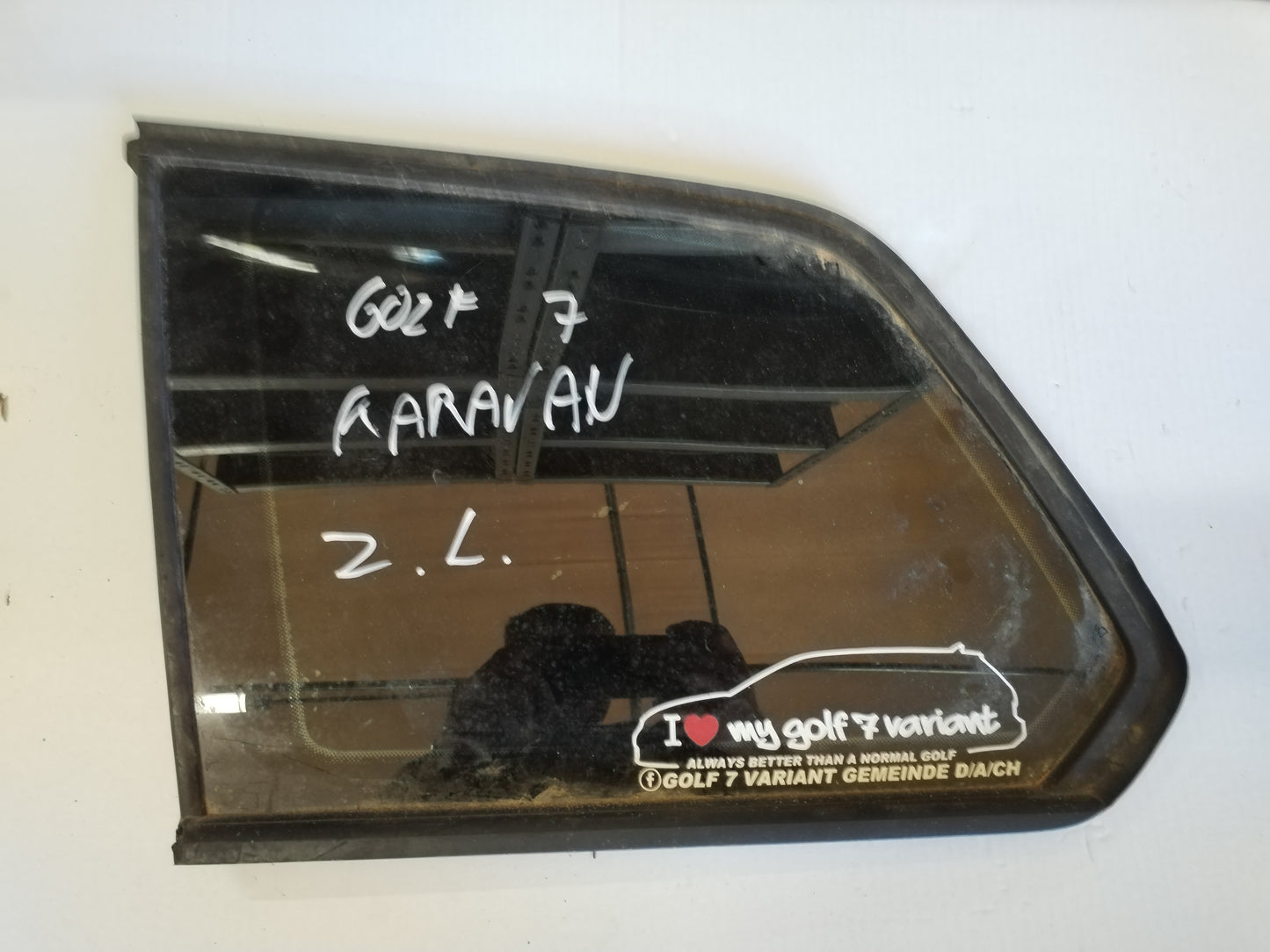 Steklo zadnje Levo -VW GOLF 7 VARIANT