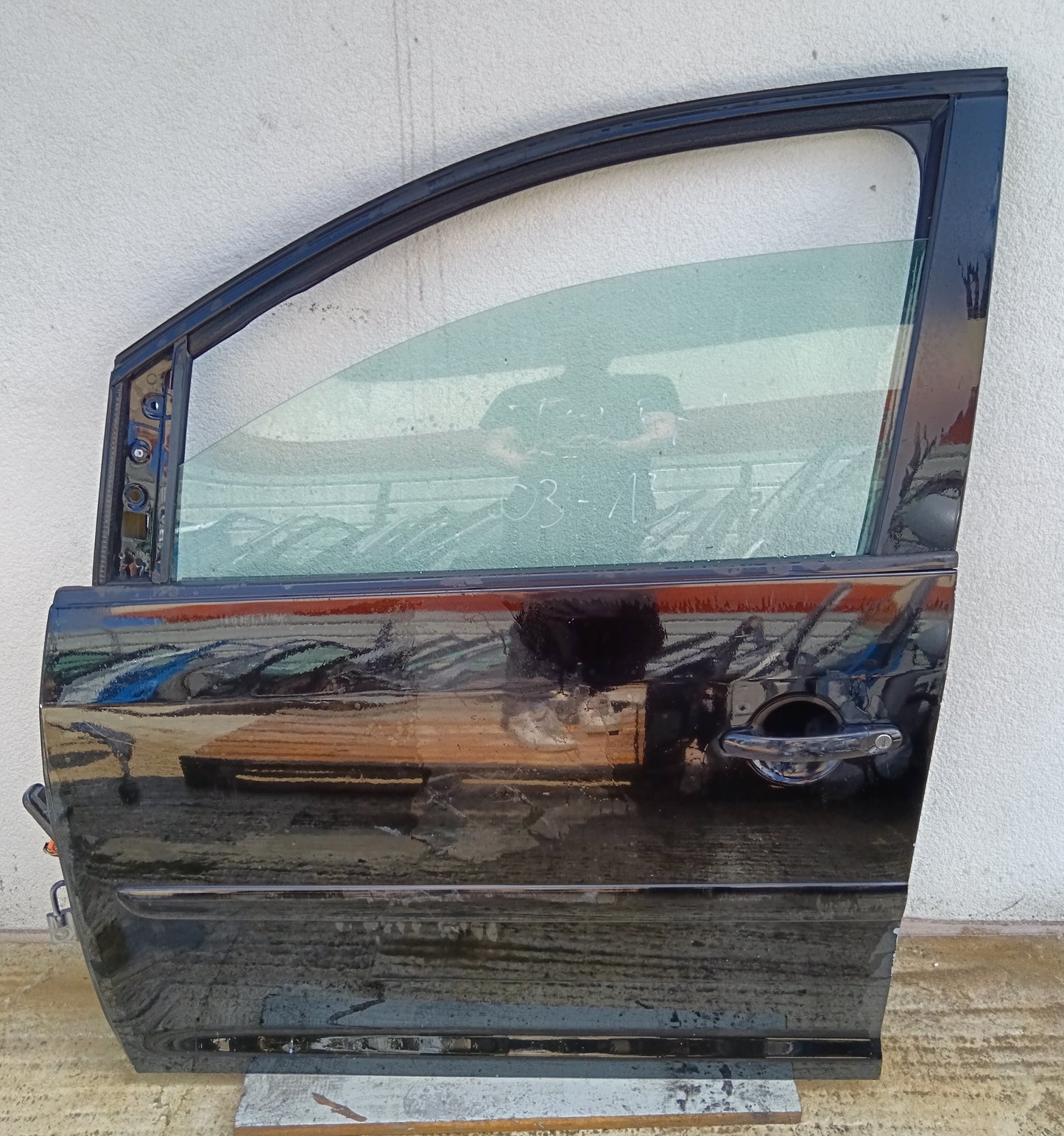 Door first left -VW TOURAN- 2004-2015