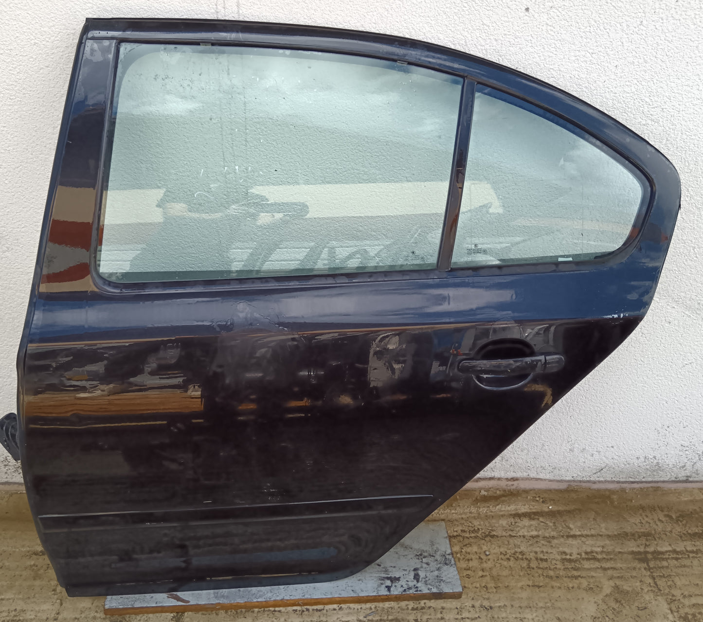 Vrata zadnja leva -ŠKODA OCTAVIA- II Limo 2004-2012
