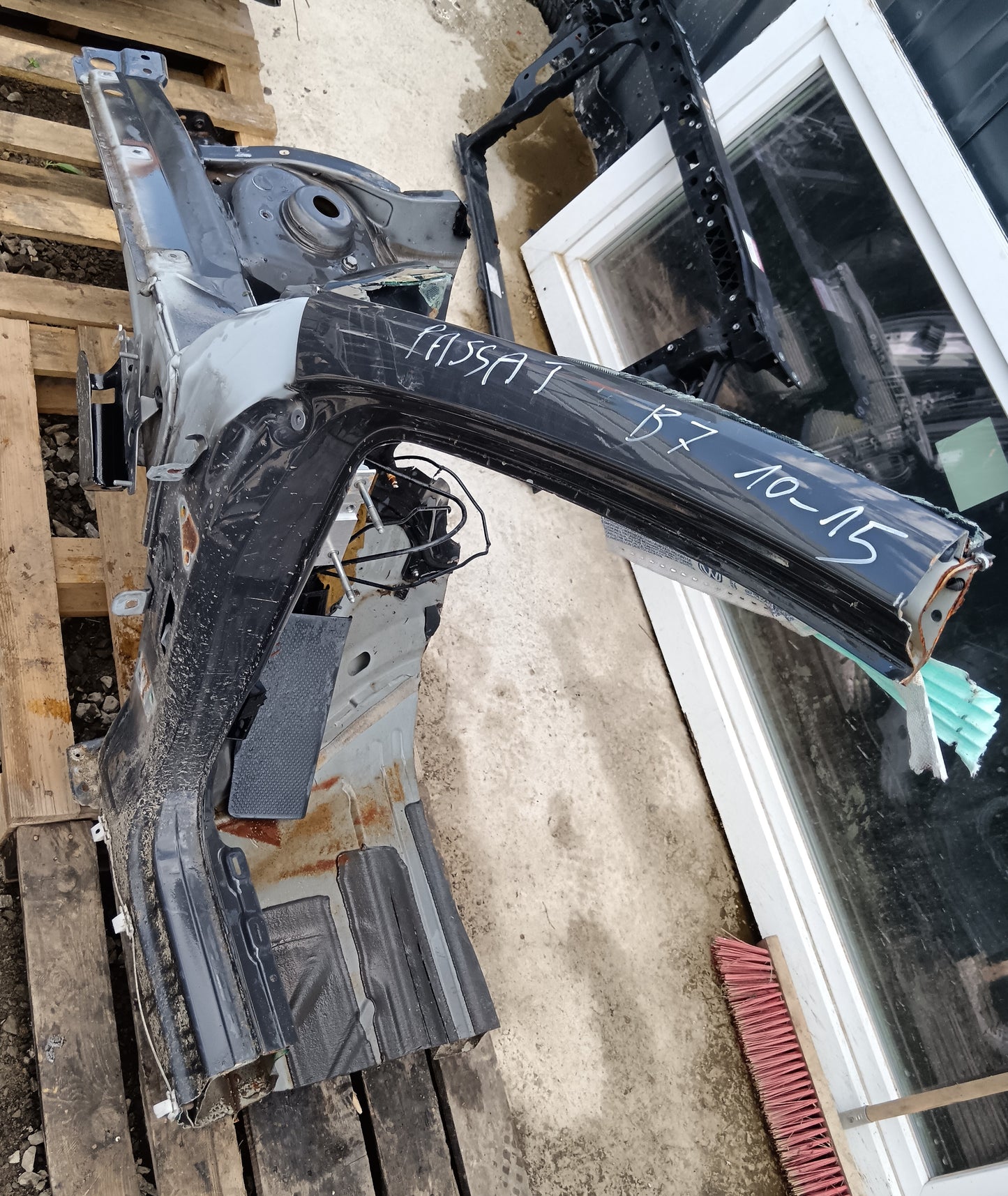 Quarter left front -VW PASSAT- b7 2010-2015