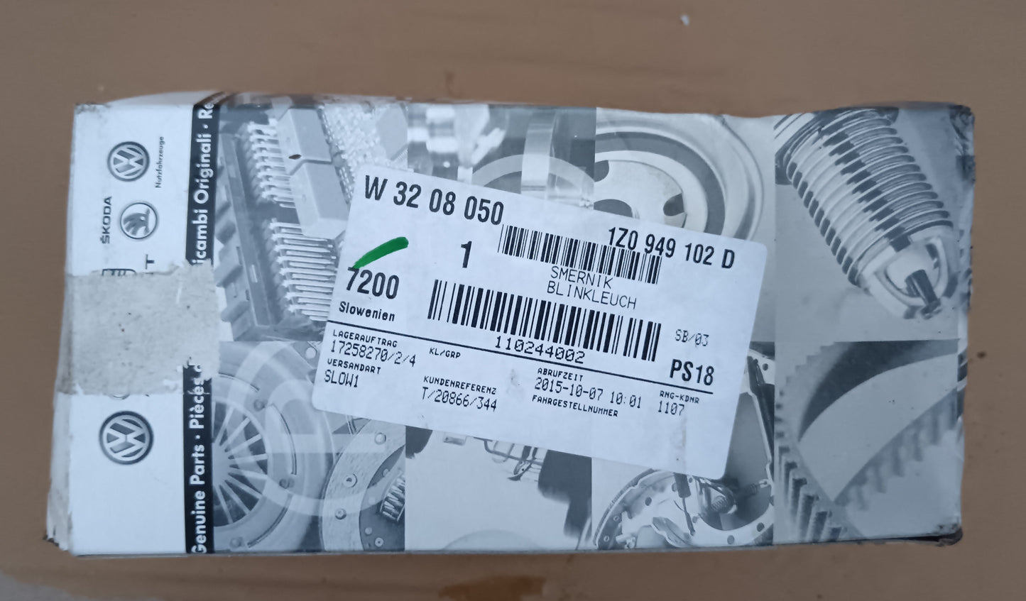 Smernik v ogledalu -ŠKODA OCTAVIA- 2004-2008