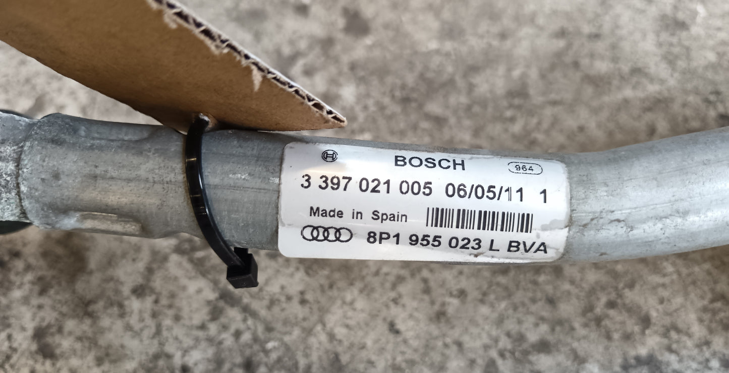 Vodilo brisalcev -AUDI -A3 -8p Lift 2008-2012