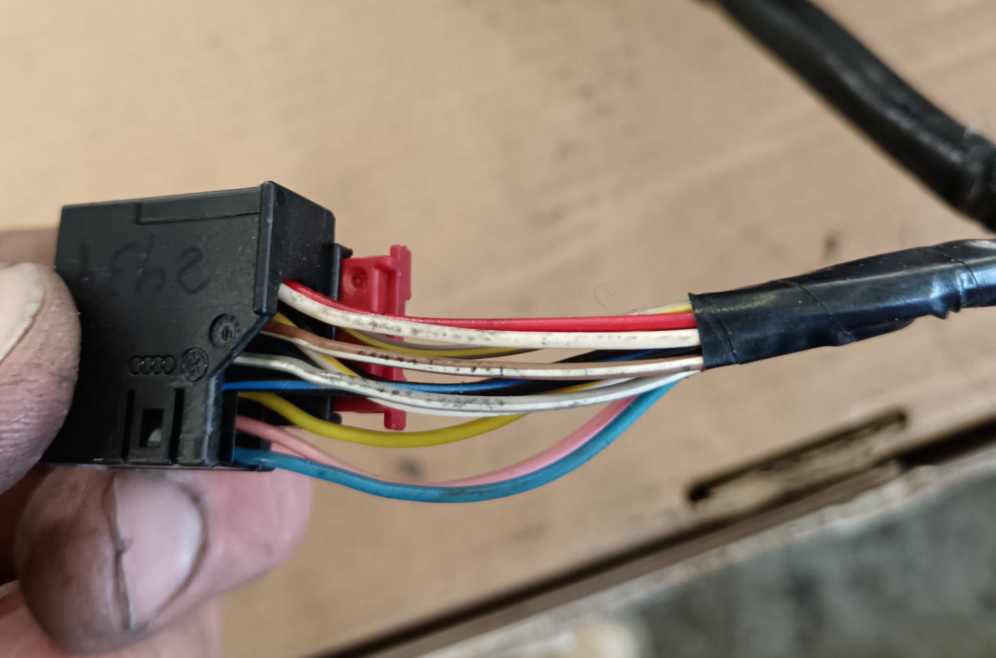 Ogledalo desno -AUDI -A6- c7 2011-2018