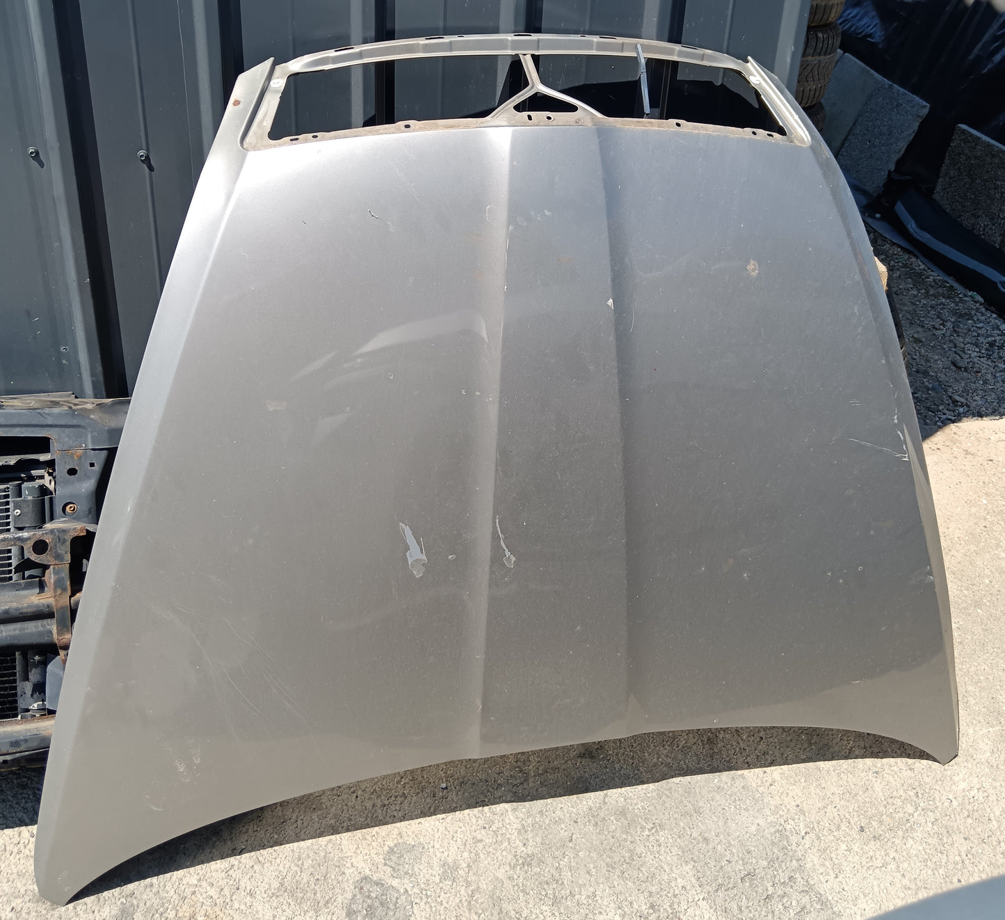 Pokrov motorja -ŠKODA- OCTAVIA- II