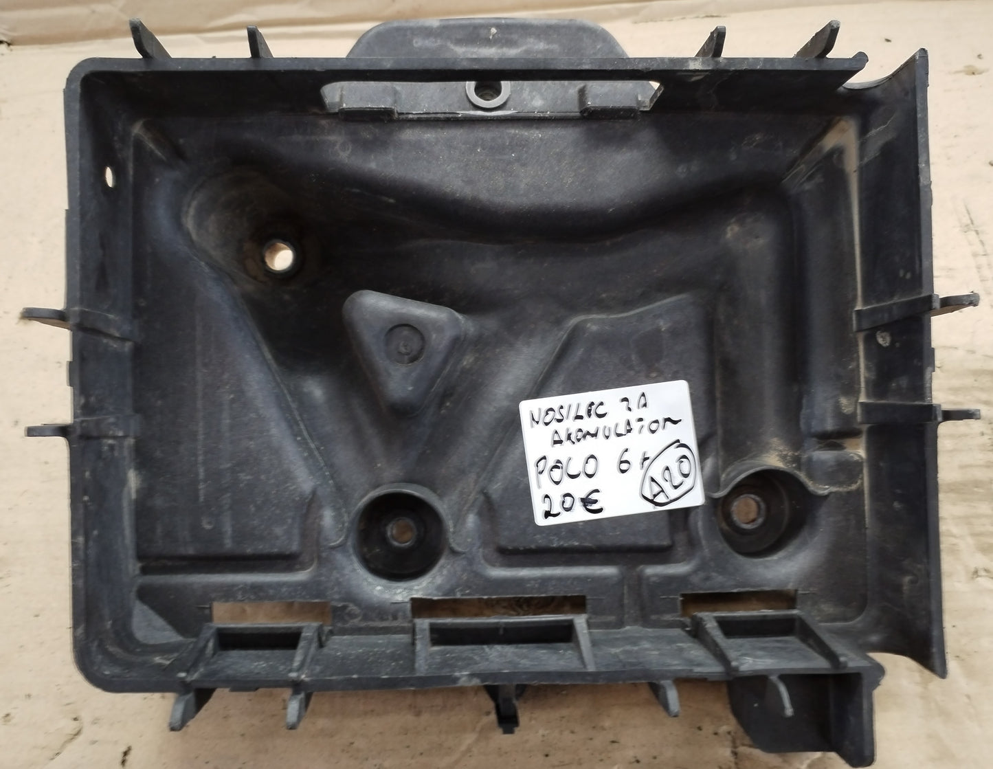 Polo 6 R battery holder