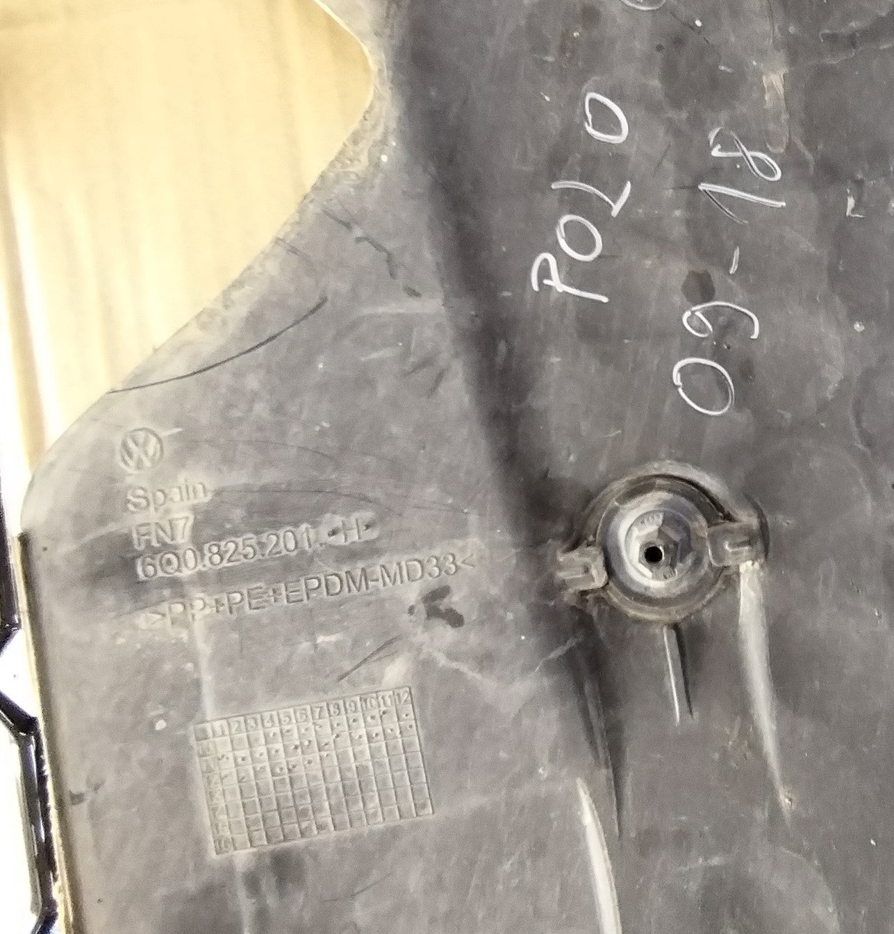 Pokrov podvozja levi POLO - IBIZA