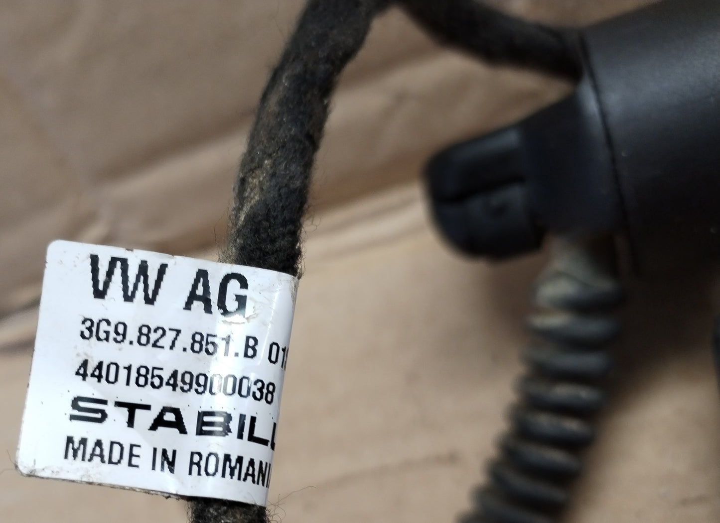 Električni plinski amortizer pokrova prtljažnika VW PASSAT B8