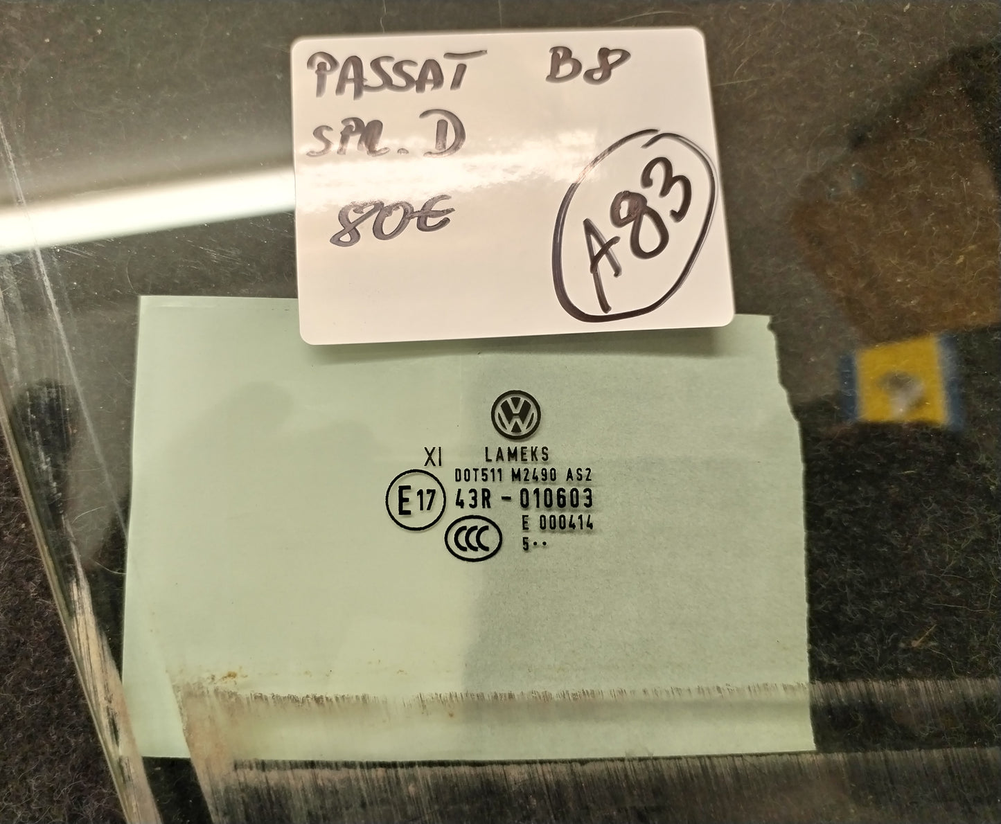 Steklo prednje desno VW PASSAT B8