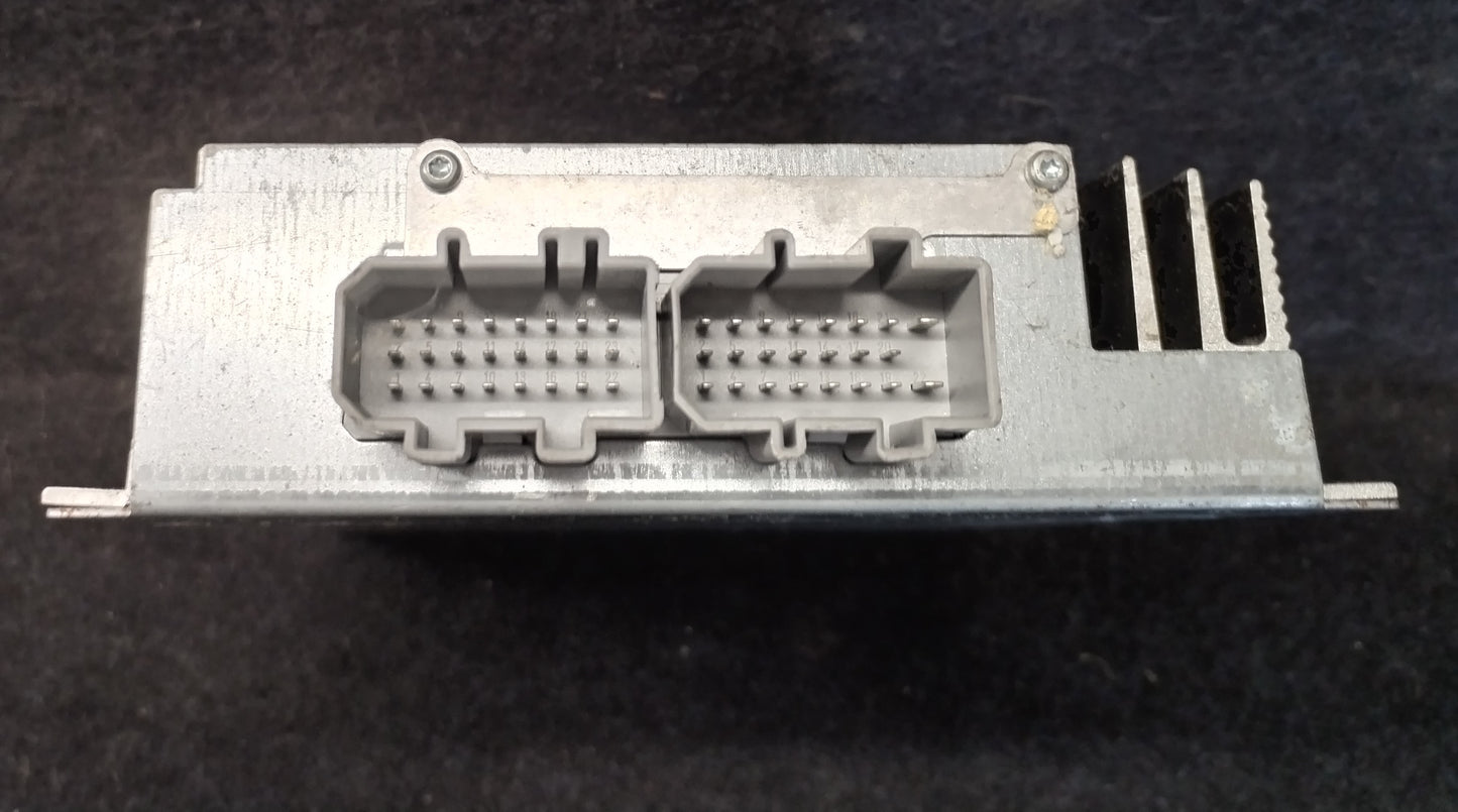 Radijski ojačevalec VW PASSAT