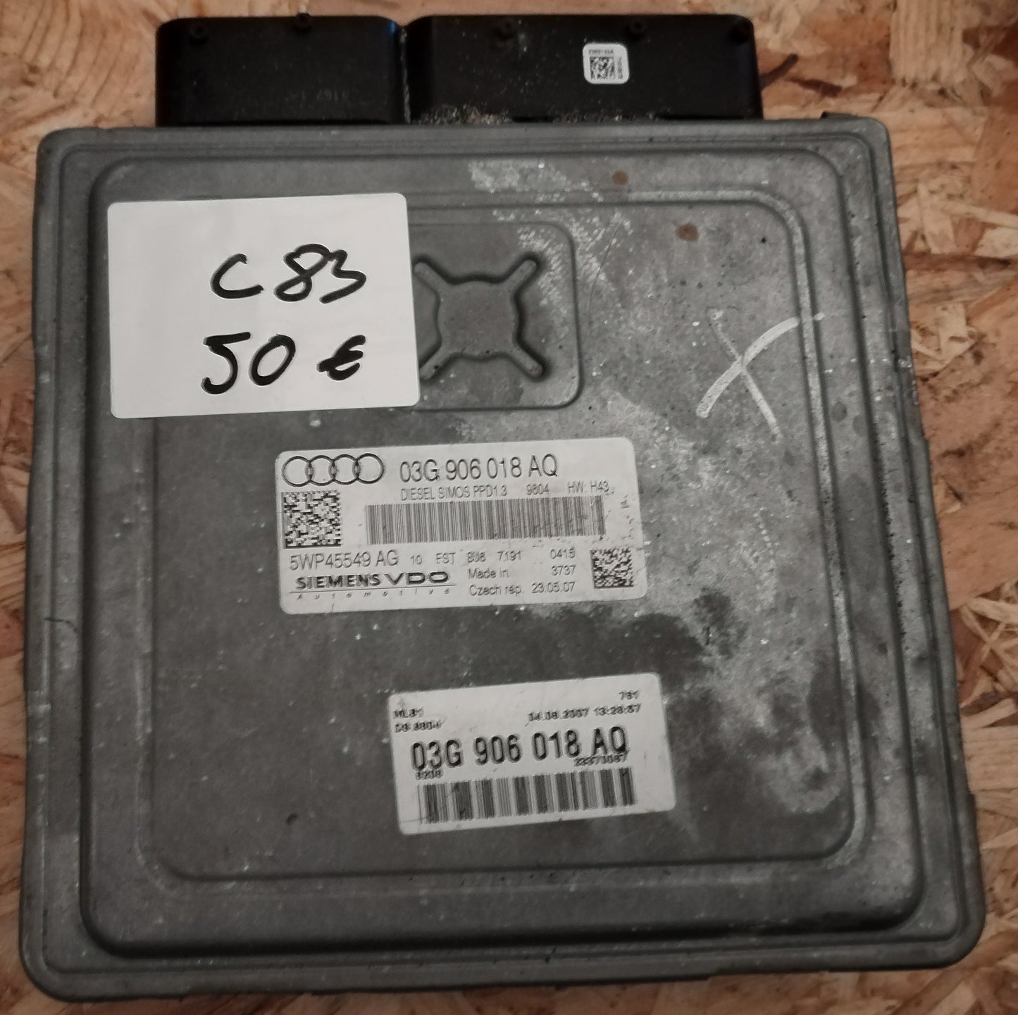 Računalnik motorja ECU AUDI