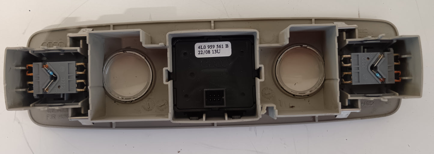 Konzola osvetlitev AUDI Q7 4L