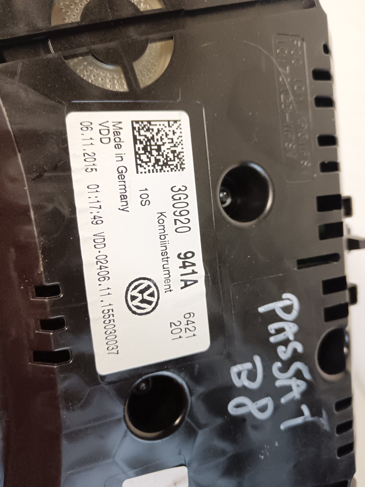 VW PASSAT B8 ŠTEVEC URE 3G0920 UK