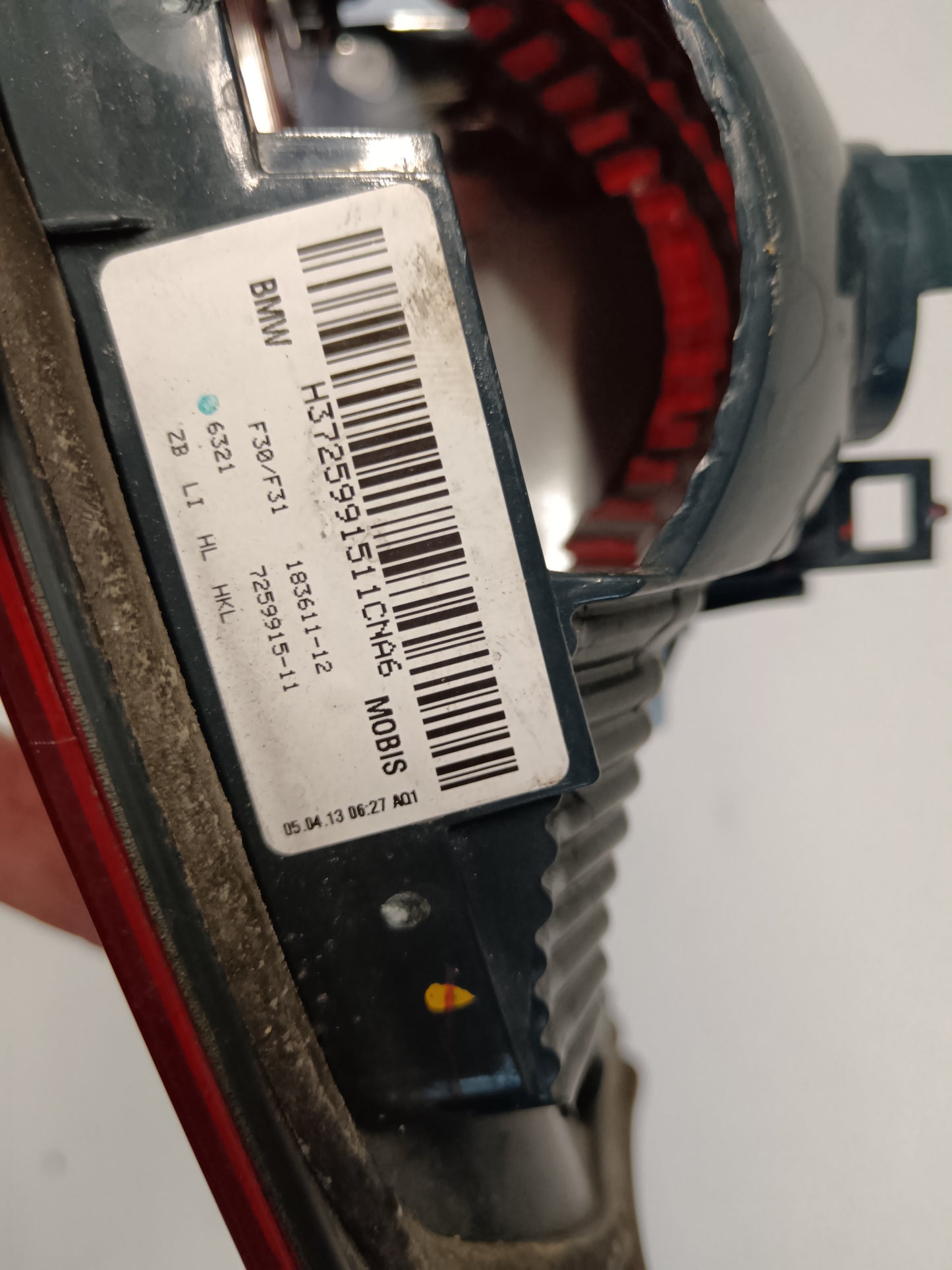 LUČ PRTLJAŽNIKA LEVO BMW F30