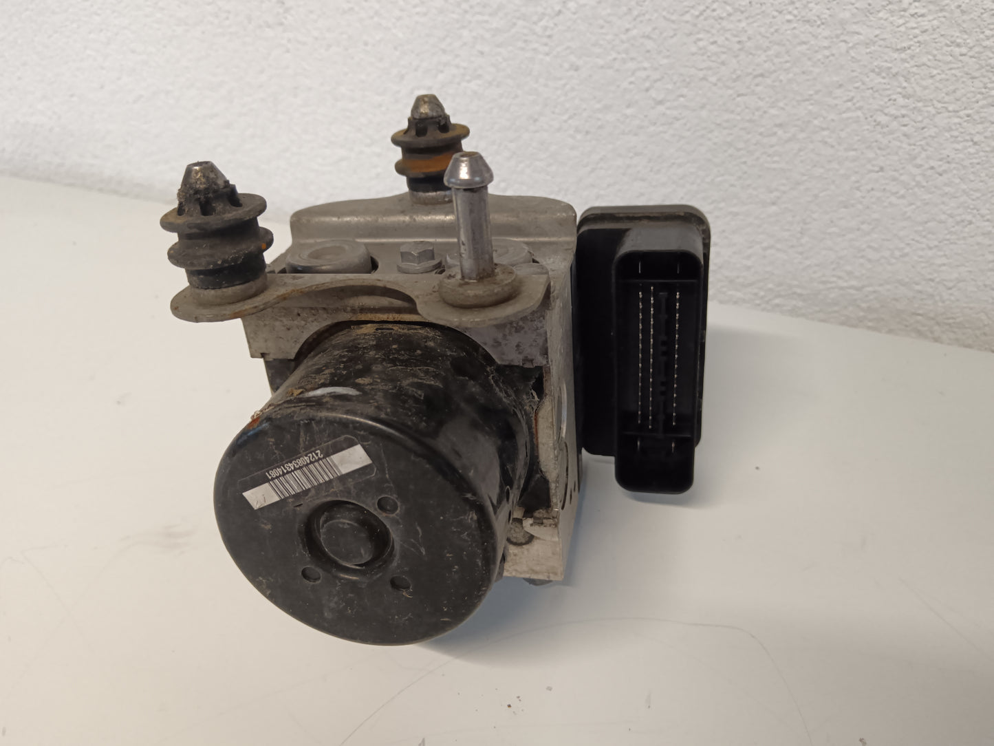 ABS GLAVNI ZAVORNI CILINDER AUDI Q7 4L 4.2 TDI 4L0614517D