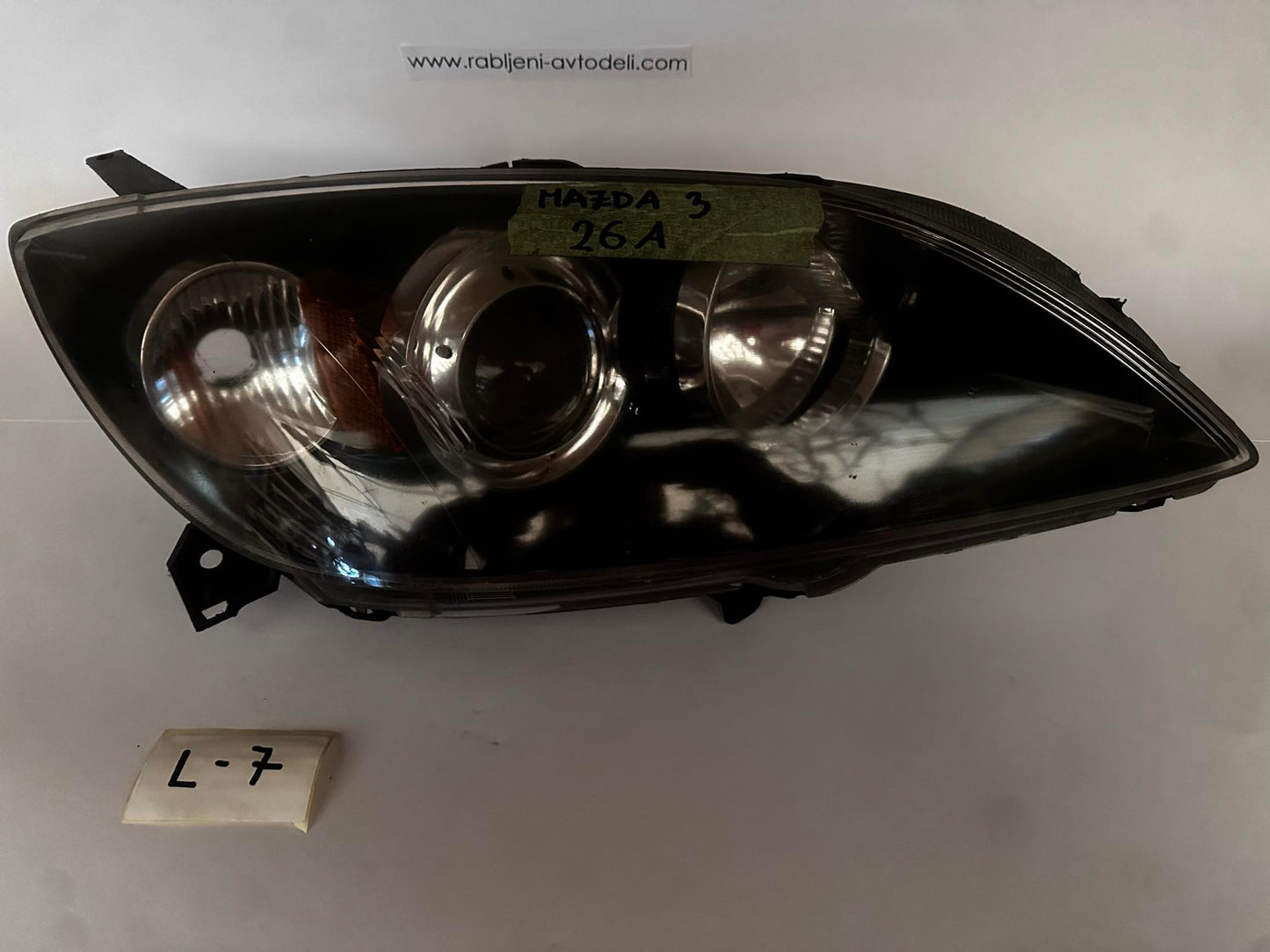 Sprednji desni žaromet - Mazda 3