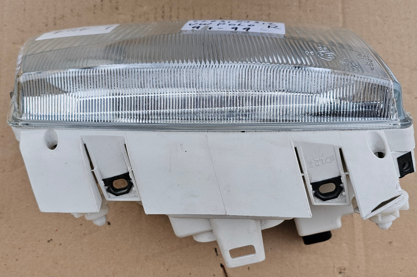 Žaromet sprednji desni-VW Polo (novo)