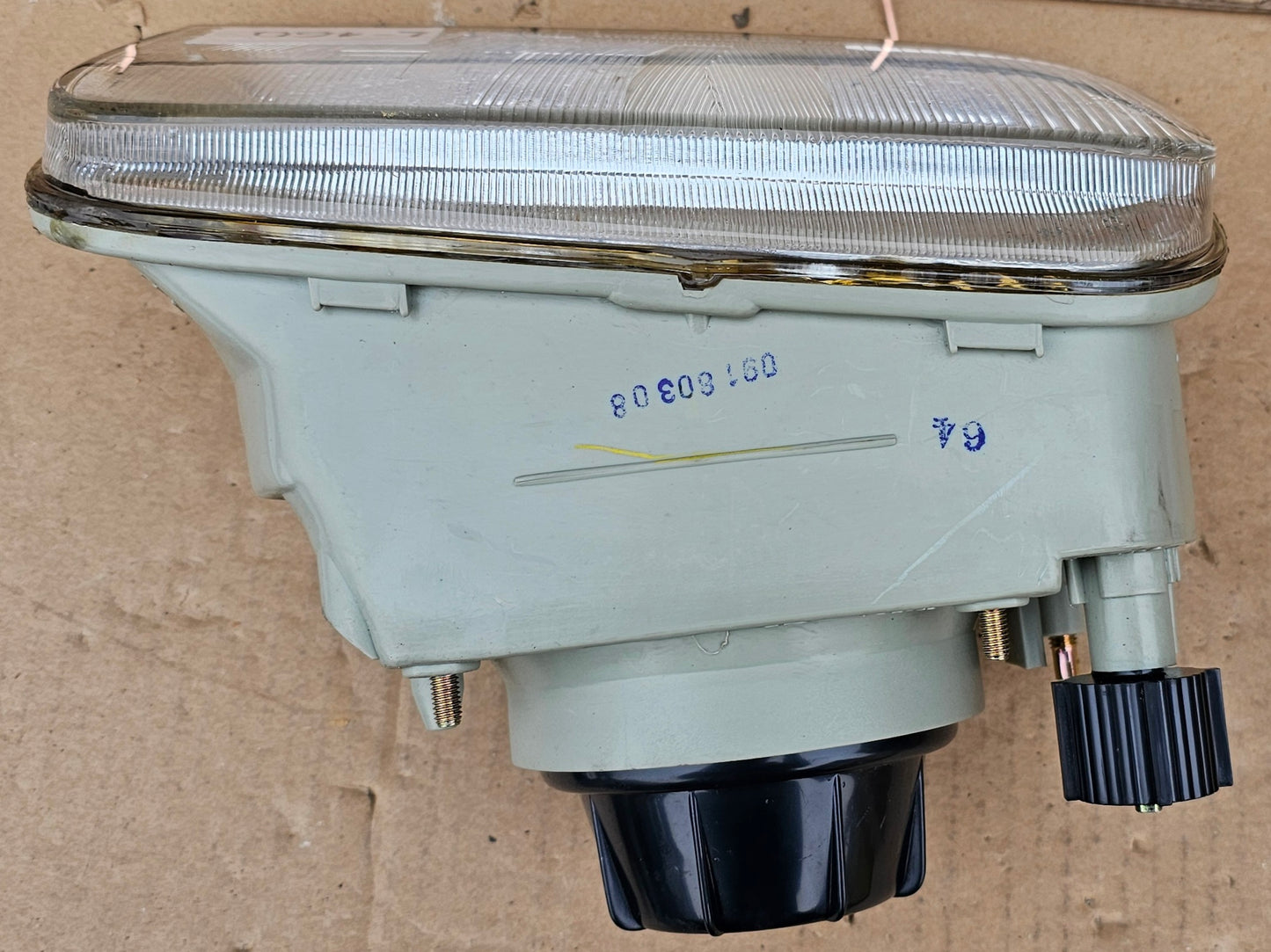 Žaromet sprednji desni-Renault 5 (novo)