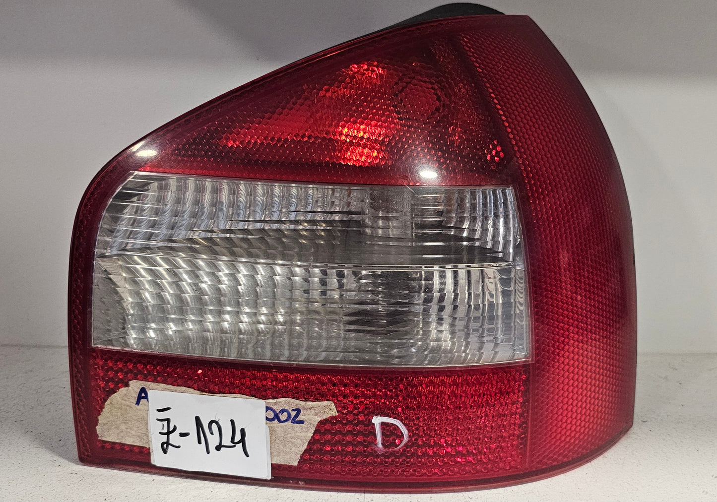 Žaromet zadnji desni Audi A3