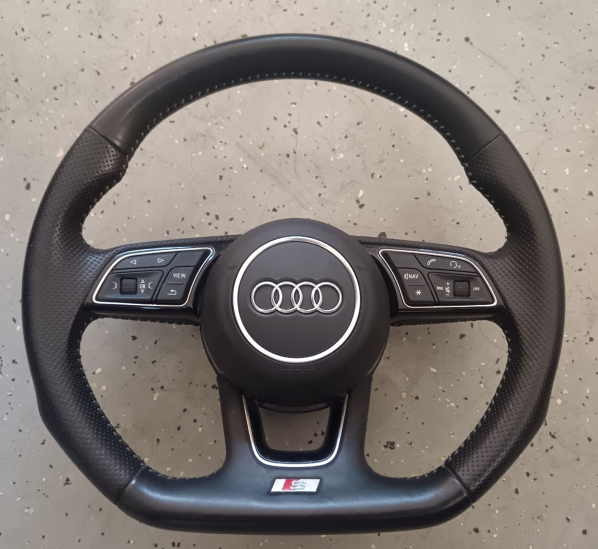 Volan AUDI F1 S-Line z Airbagom