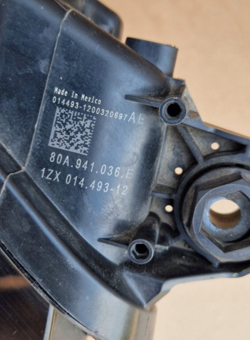 Žaromet AUDI Q5 80A Lift Desno Matrix LED