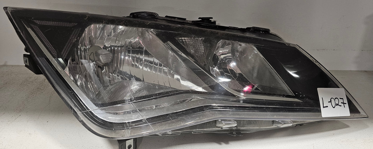 Žaromet sprednji desni-Seat Leon