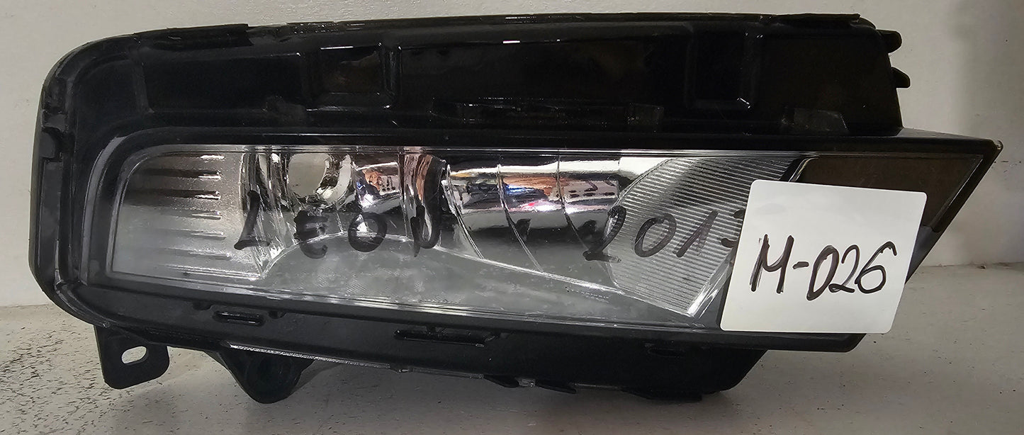 Meglenka sprednja-Seat Leon