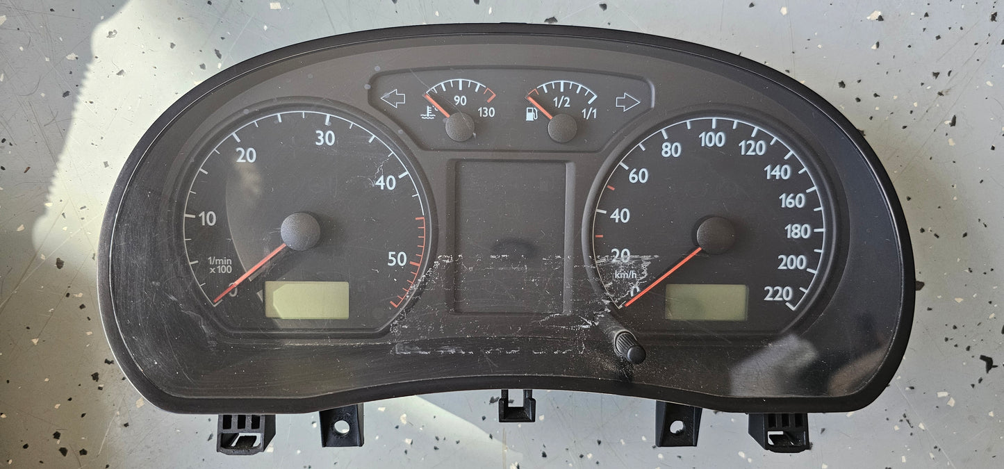 Števec VW Polo 9N