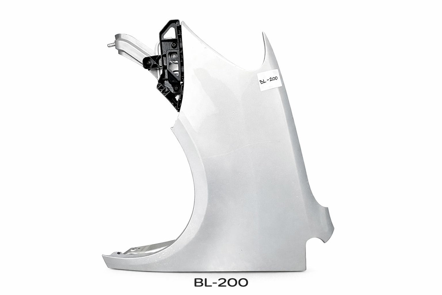 Sprednji levi blatnik vw touran 10-15