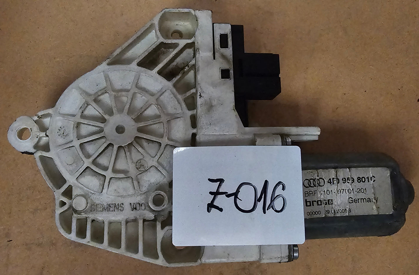 Motorček stekla-Audi