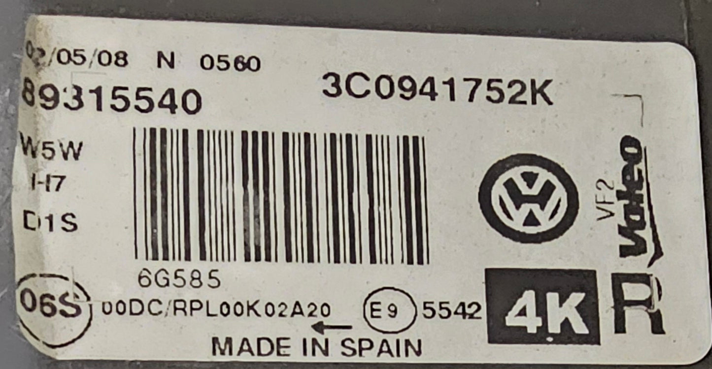 Žaromet sprednji desni-VW Passat B6 Xenon