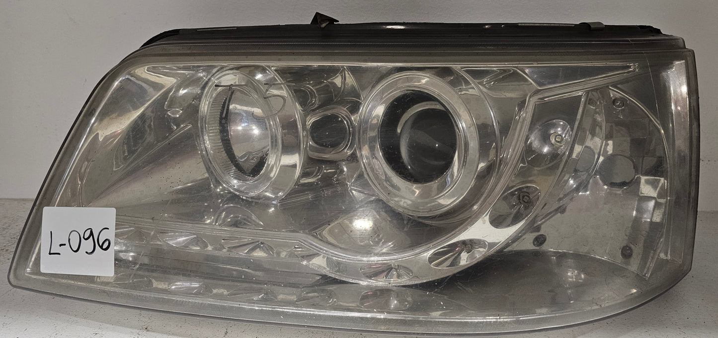 Žaromet sprednji levi-VW T5