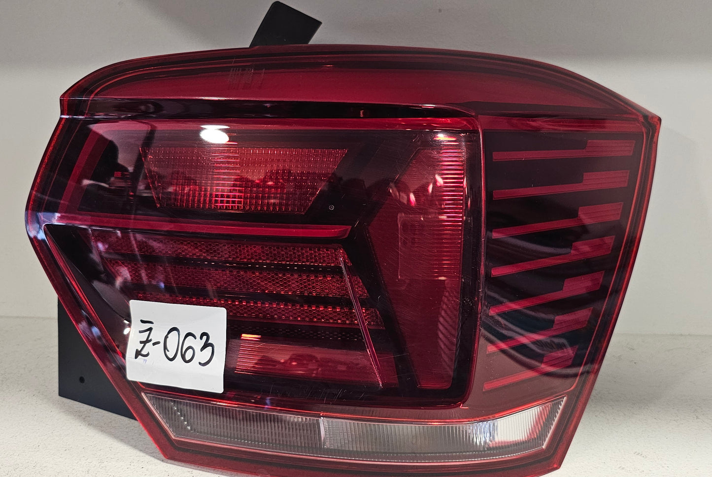 Žaromet zadnji desni VW Polo