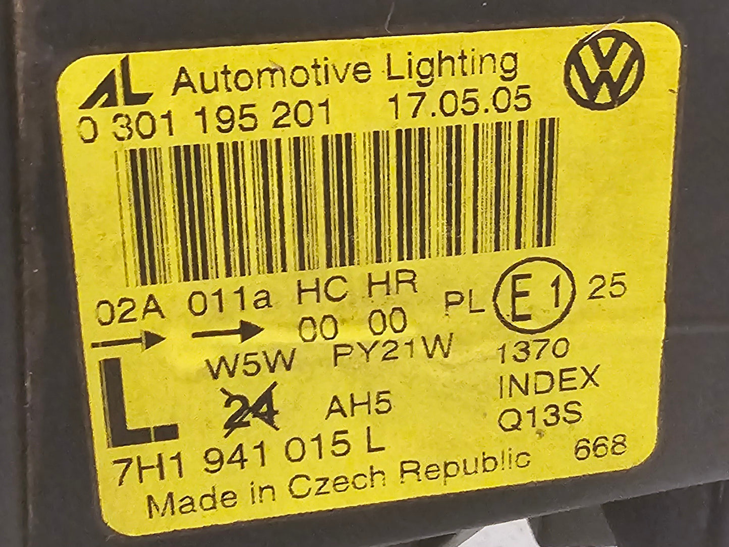 Žaromet sprednji levi-VW T5