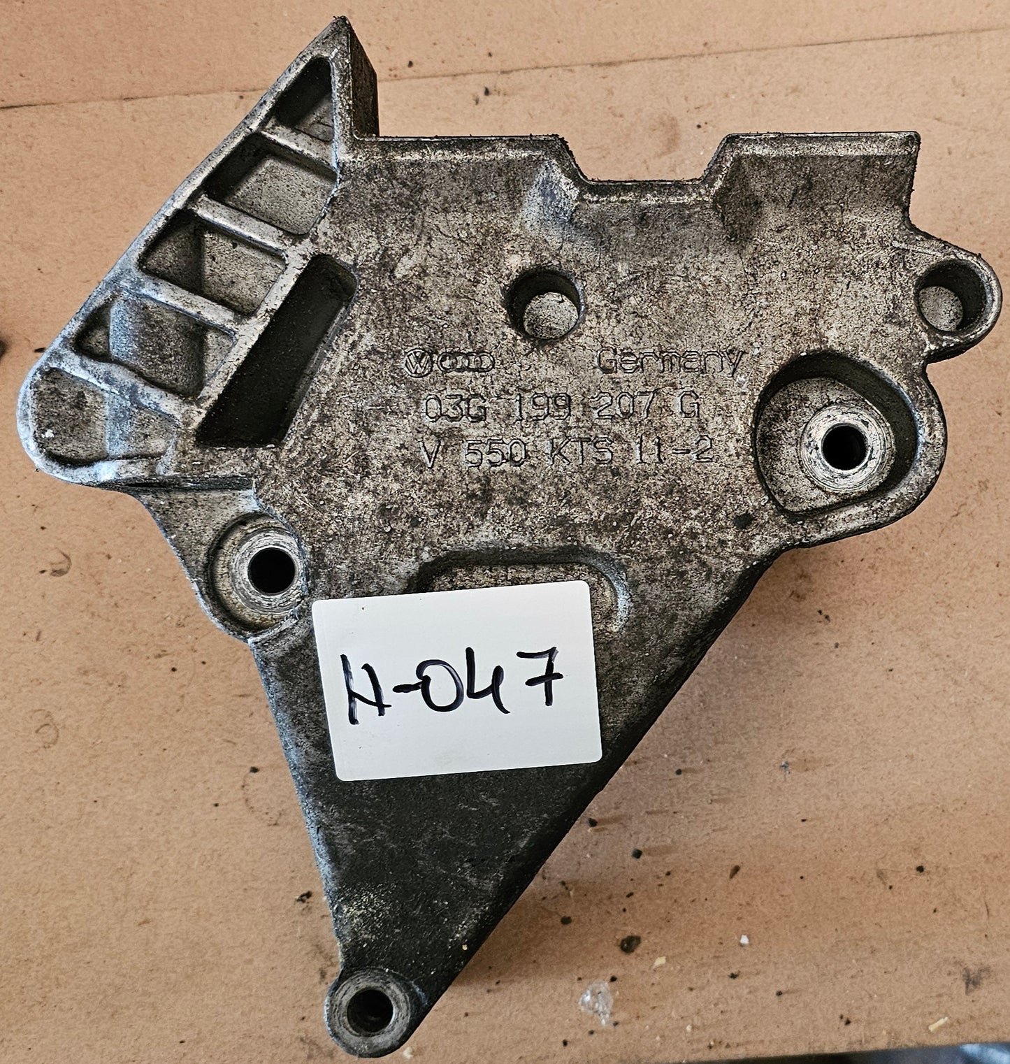 Nosilec motorja- VW,SEAT,ŠKODA,AUDI