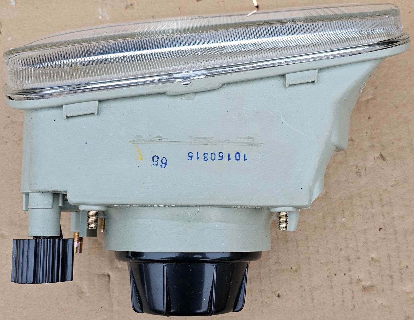 Žaromet sprednji levi-Renault 5 (novo)