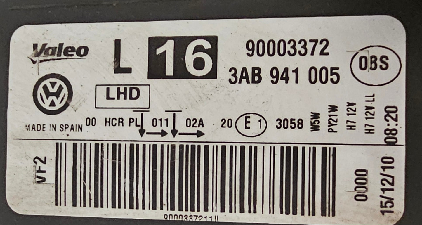 Žaromet sprednji levi-VW Passat B7