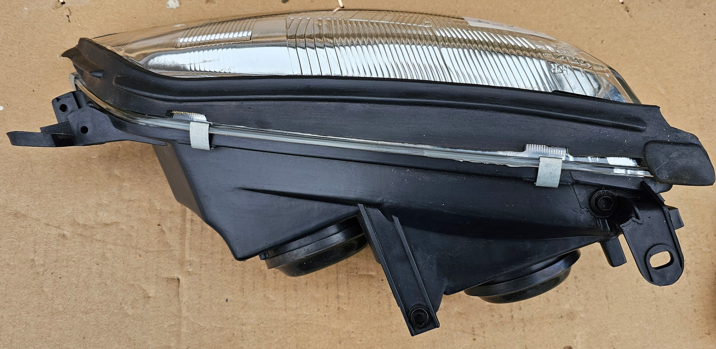 Žaromet sprednji desni-Opel Vectra (novo)